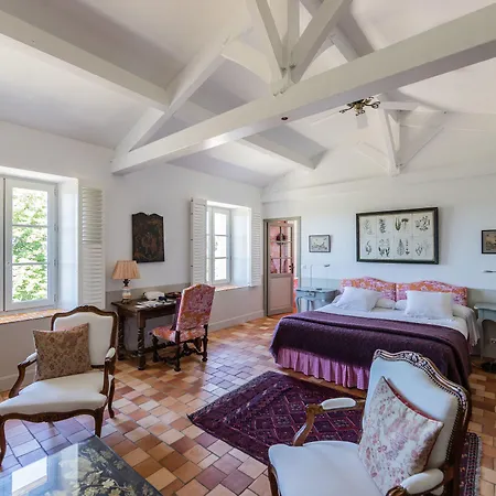 1 Logis A - Piscine & 4* Domme