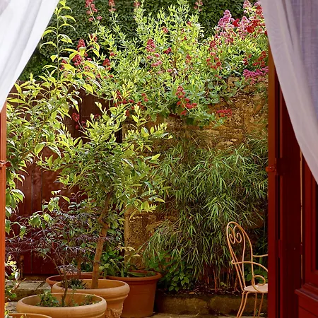 1 Logis A - Piscine & Bed & Breakfast 4*