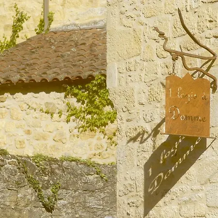 1 Logis à - Piscine&spa Bed & Breakfast 2*