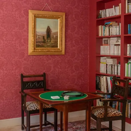 1 Logis A - Piscine & לינה וארוחת בוקר 4*