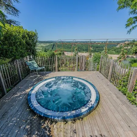 Bed & Breakfast 1 Logis à - Piscine&spa 2*