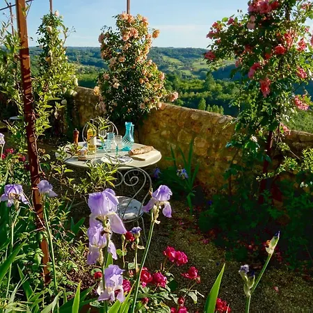Bed & Breakfast 1 Logis A - Piscine & Domme