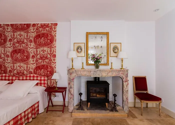 לינה וארוחת בוקר 1 Logis A - Piscine & דום